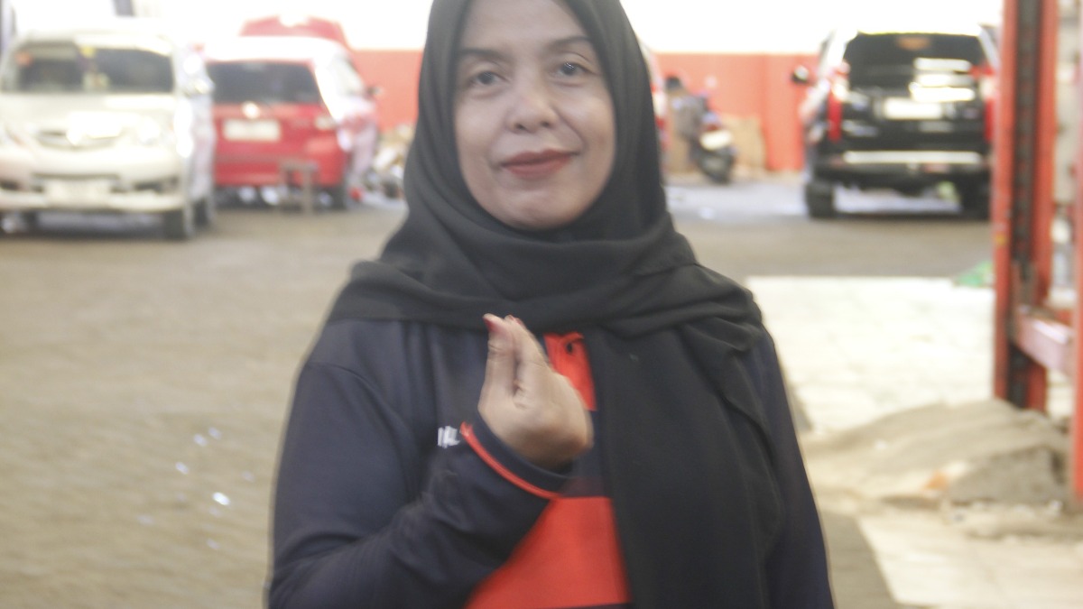 Service Advisor Lilik